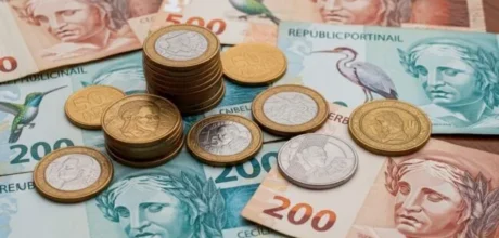 Como dividir o salário entre contas, despesas do dia a dia e objetivos financeiros
