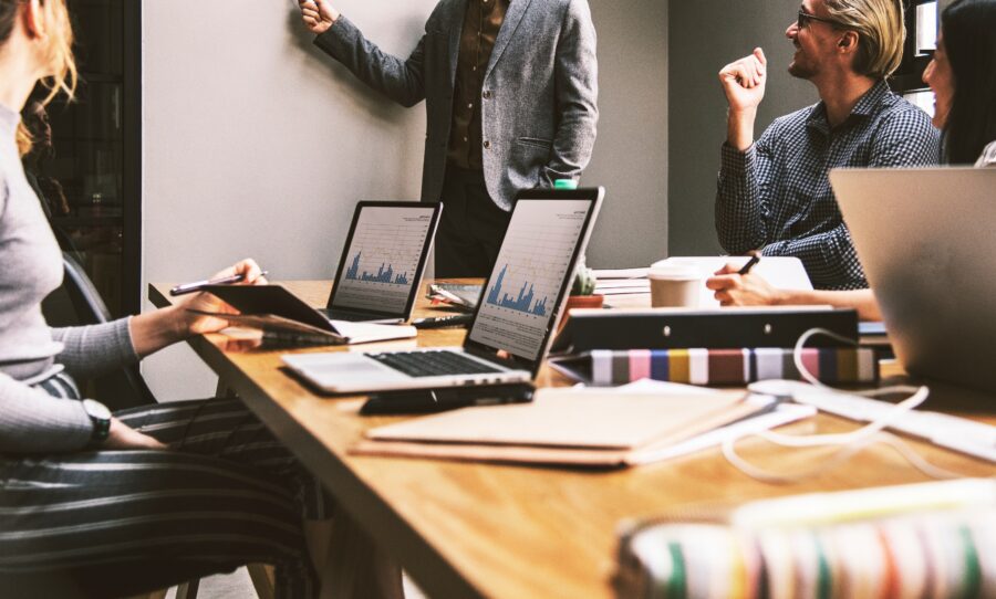Como entender a diferença entre rentabilidade bruta e líquida antes de investir